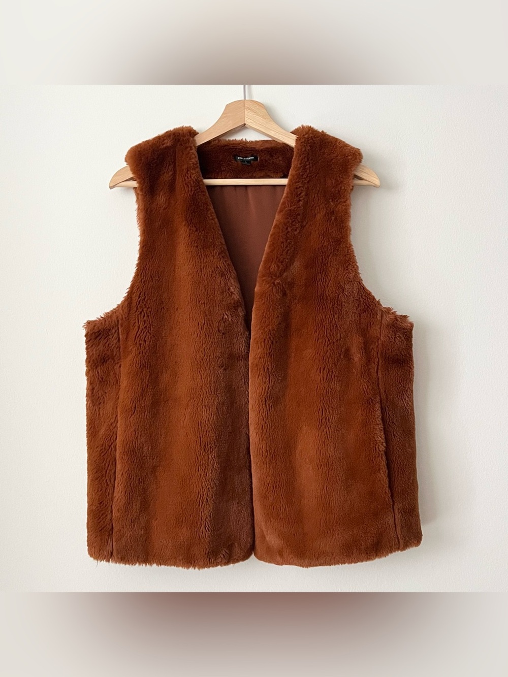 Stella & Dot Women's Faux Fur Vest Rust Orange Size L Soft Plush Retro Autumn